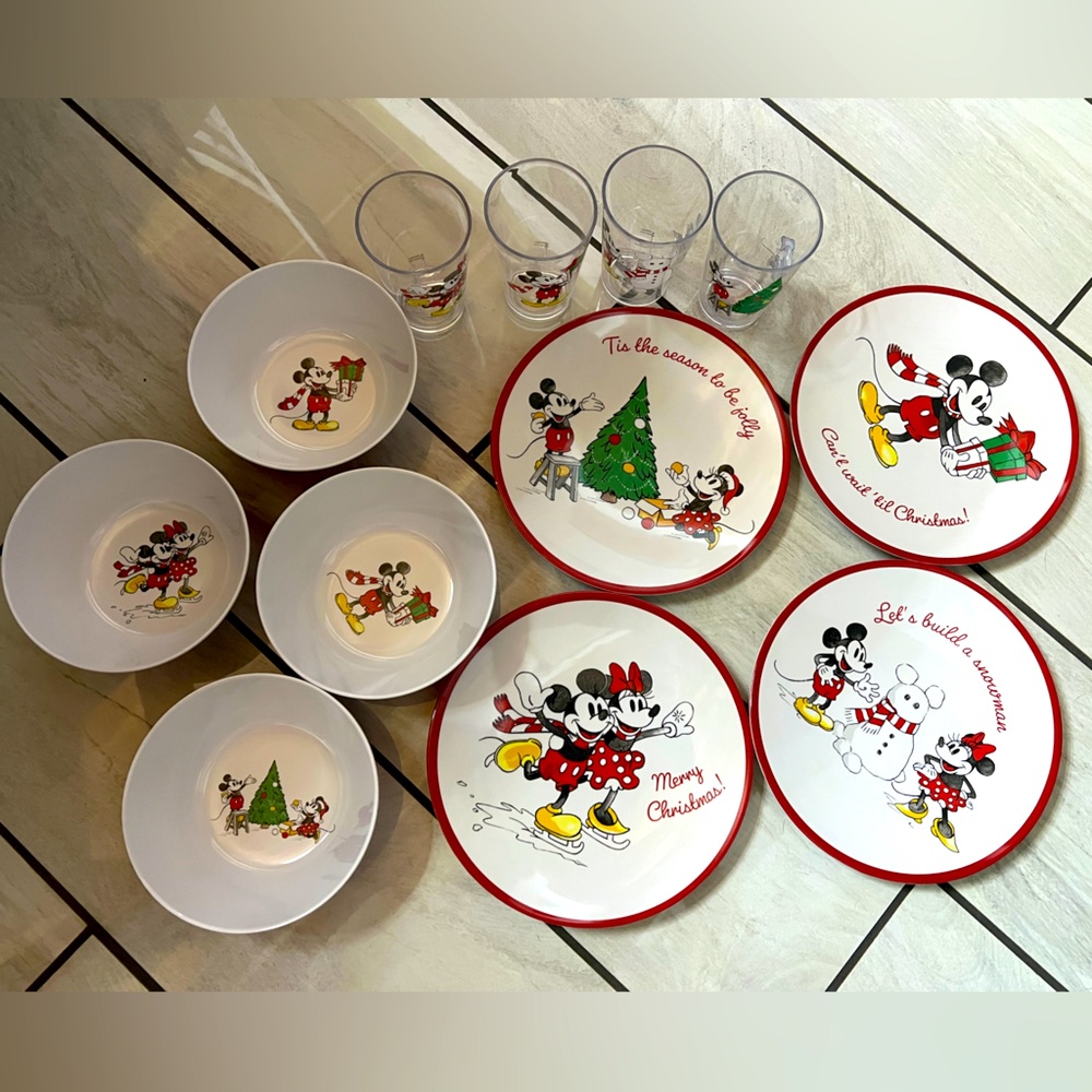 Pottery Barn Christmas Mickey Mouse Disney Plates